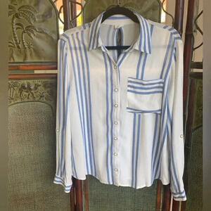 KOAJ BASIC WOMENS BLUE/WHITE BUTTON DOWN LONG SLEEVE BLOUSE SIZE MEDIUM‎